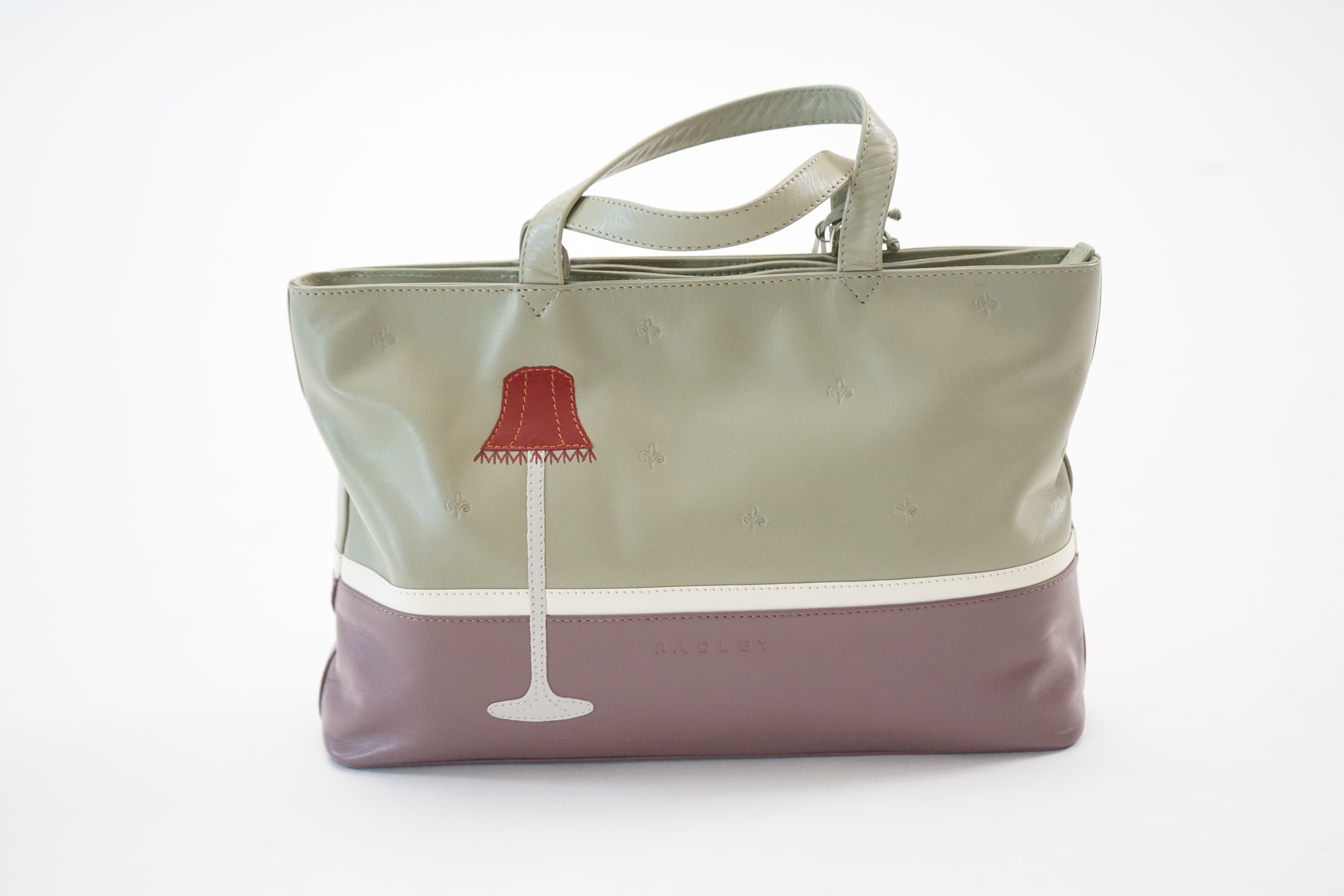 A Radley 'Armchair, Fireplace' leather grab handle bag, width 30cm, depth 8cm, height 19cm
